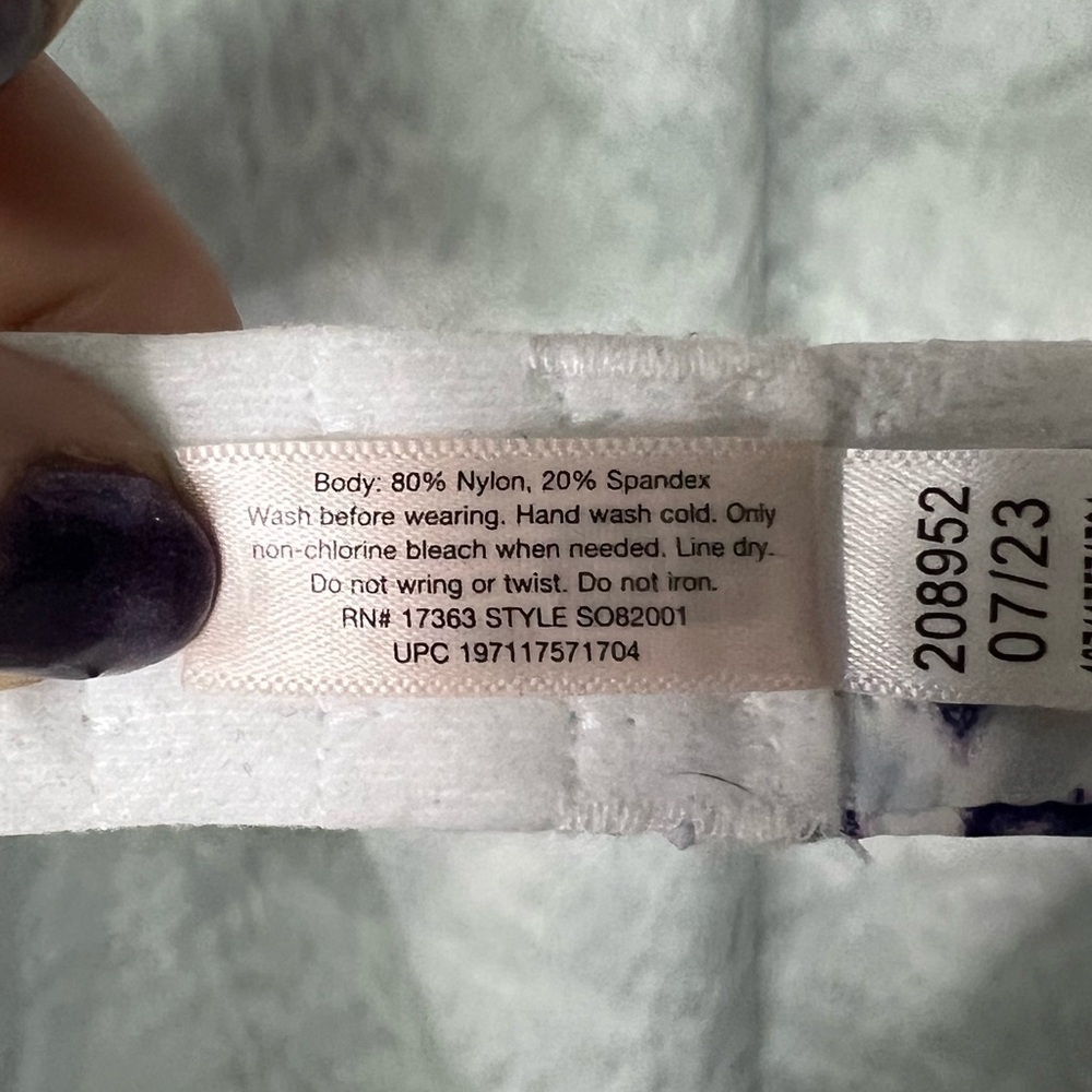 Junior’s SO Smooth Plunge Push-Up Tie-Dye Bra - Purple and White - 34A - Picture 10 of 11
